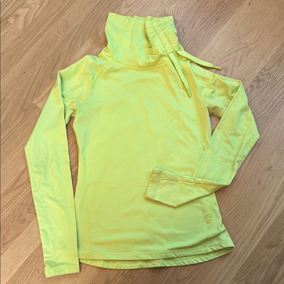 Layer 8 Winter Workout Shirt - Picture 1 of 2